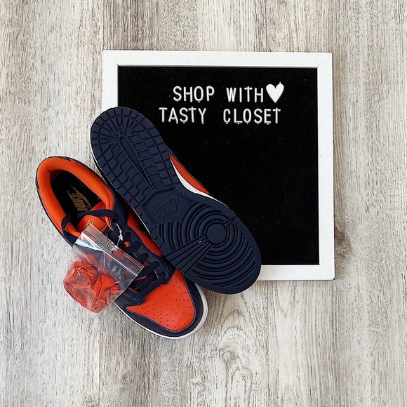 Nike dunk low sneakers - Picture 7 of 8